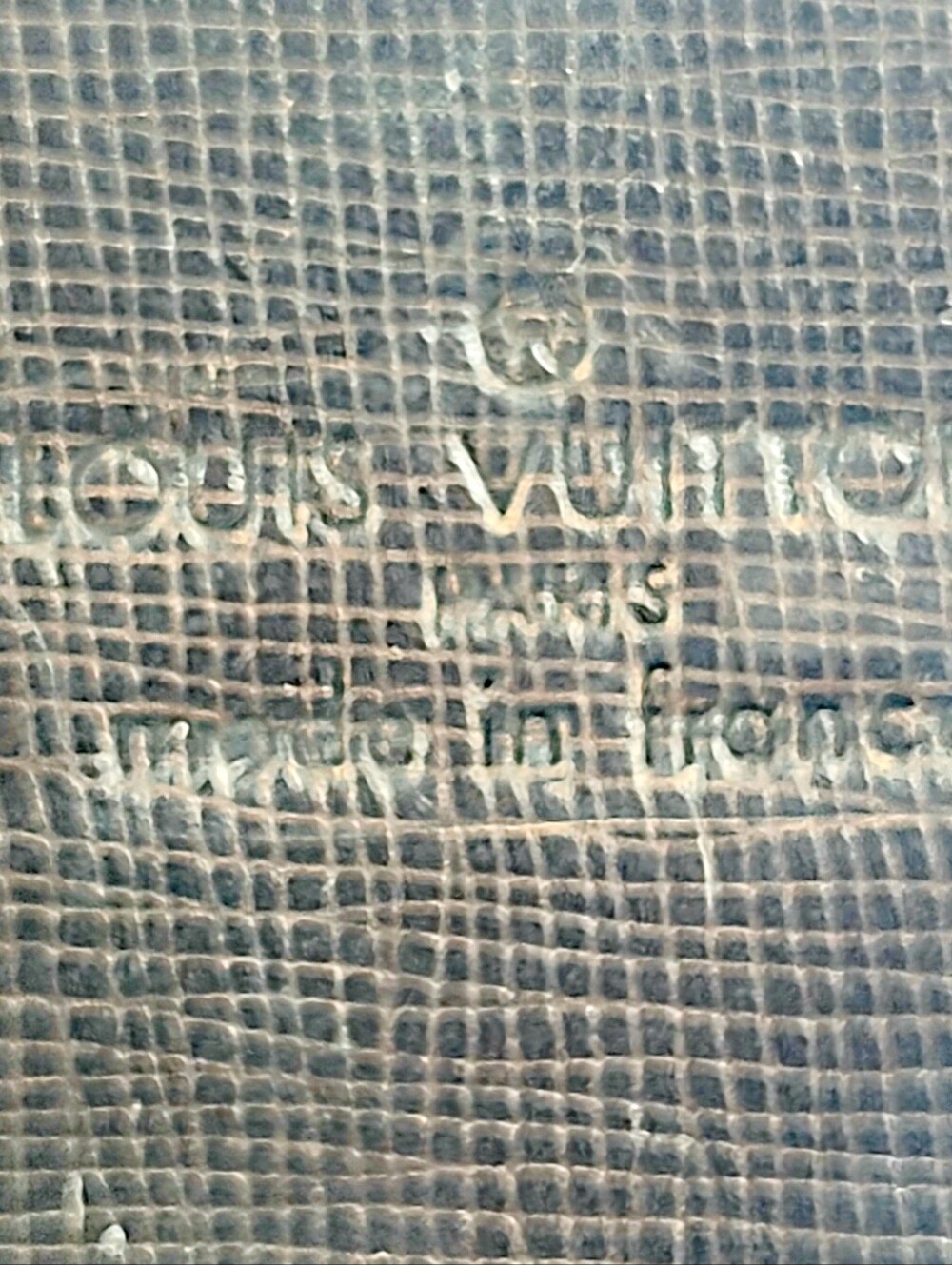 Louis Vuitton Opera Leather Shoulder Bag - Picture 5 of 6